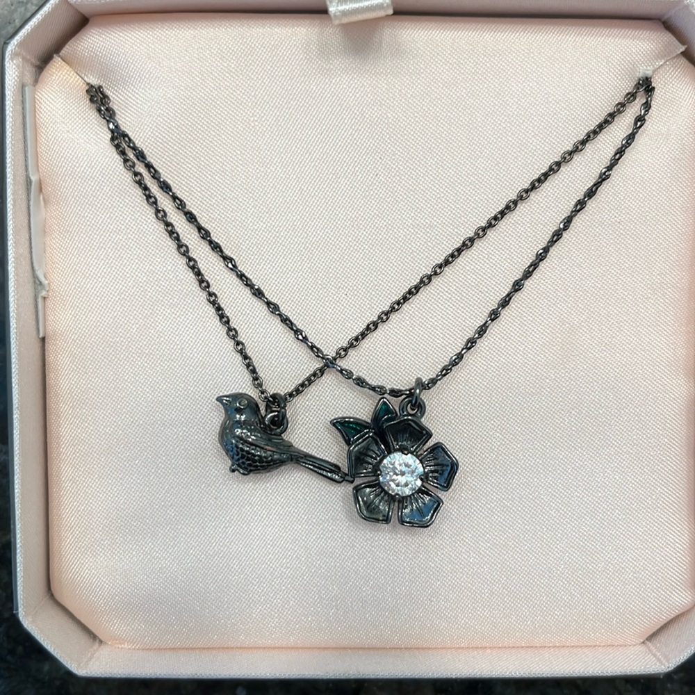 New Juicy Couture Bird Necklace